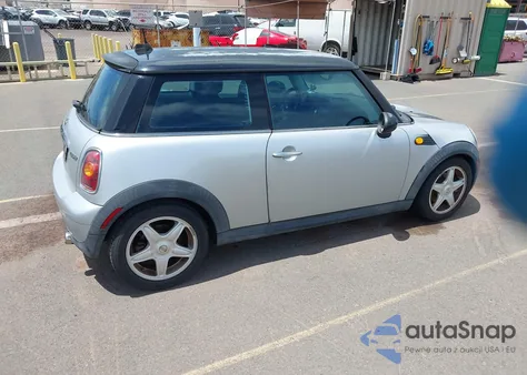 2009 Mini Cooper из США, поврежденный, VIN WMWMF33599TT69778